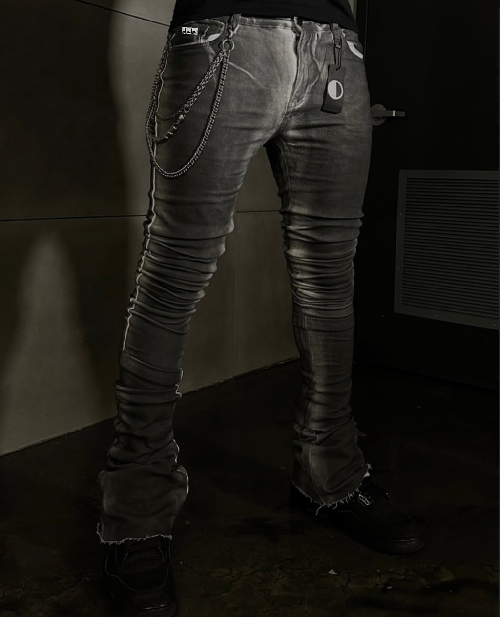 SMOKEY DENIM
