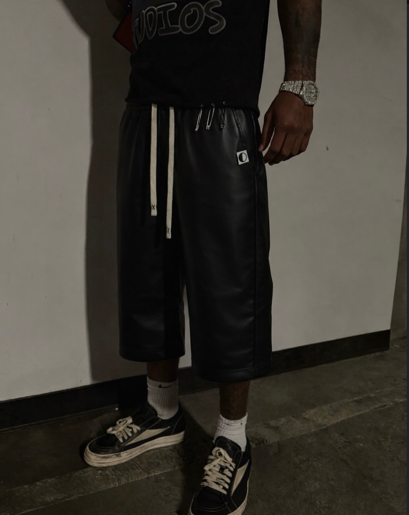 LEATHER EXTENDO SHORTS