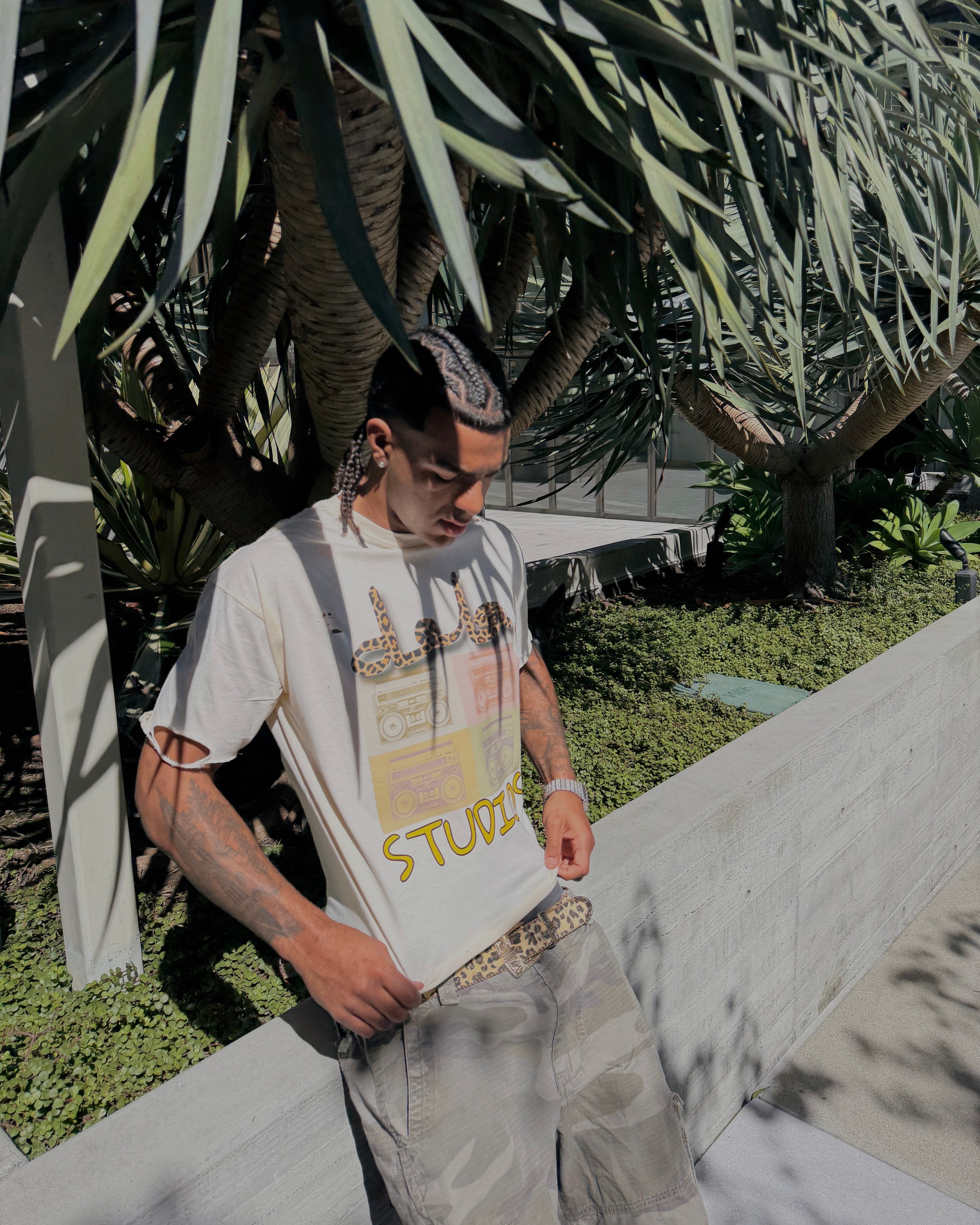 EXOTIC TEE