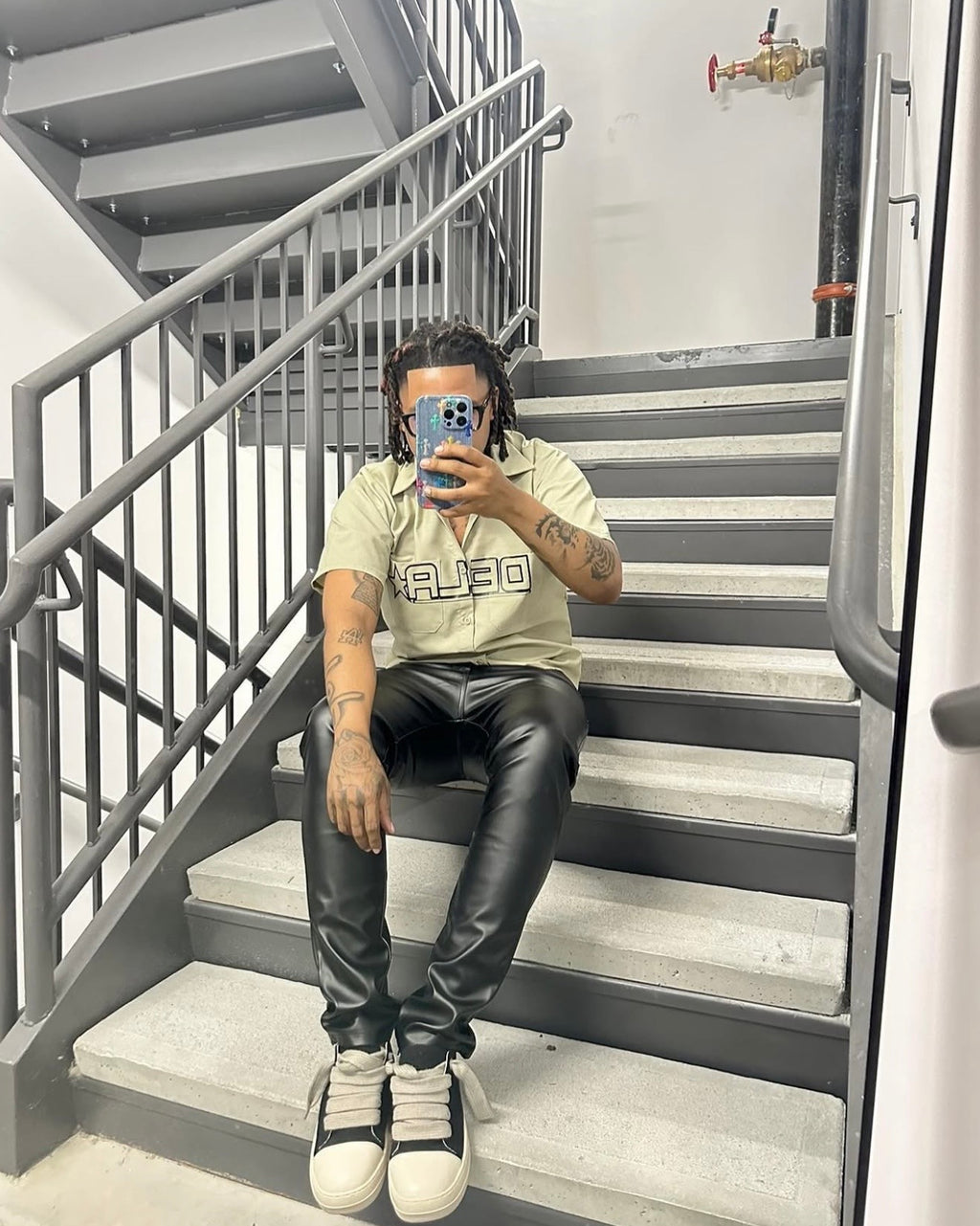 BLACK LEATHER PANTS