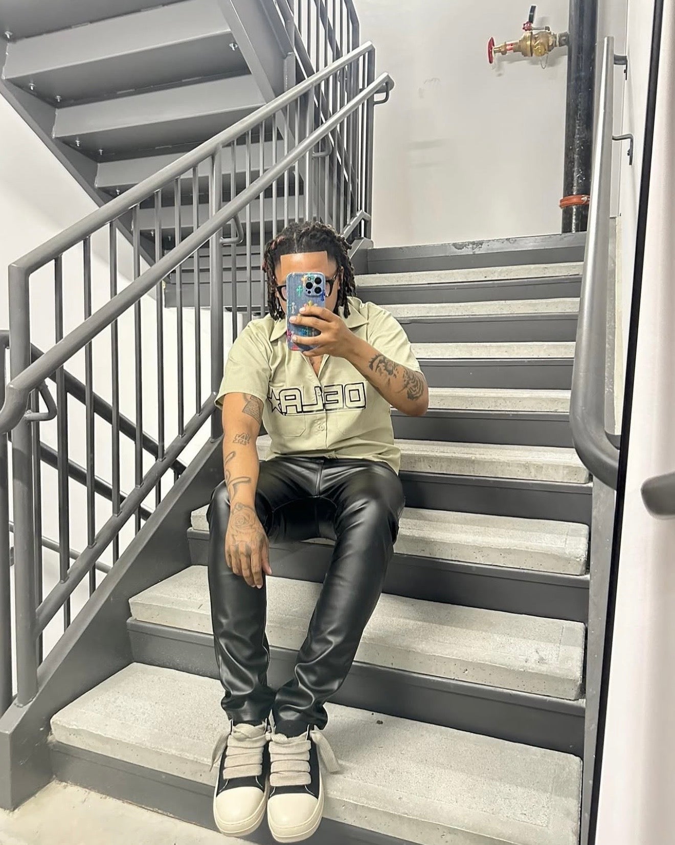 BLACK LEATHER PANTS