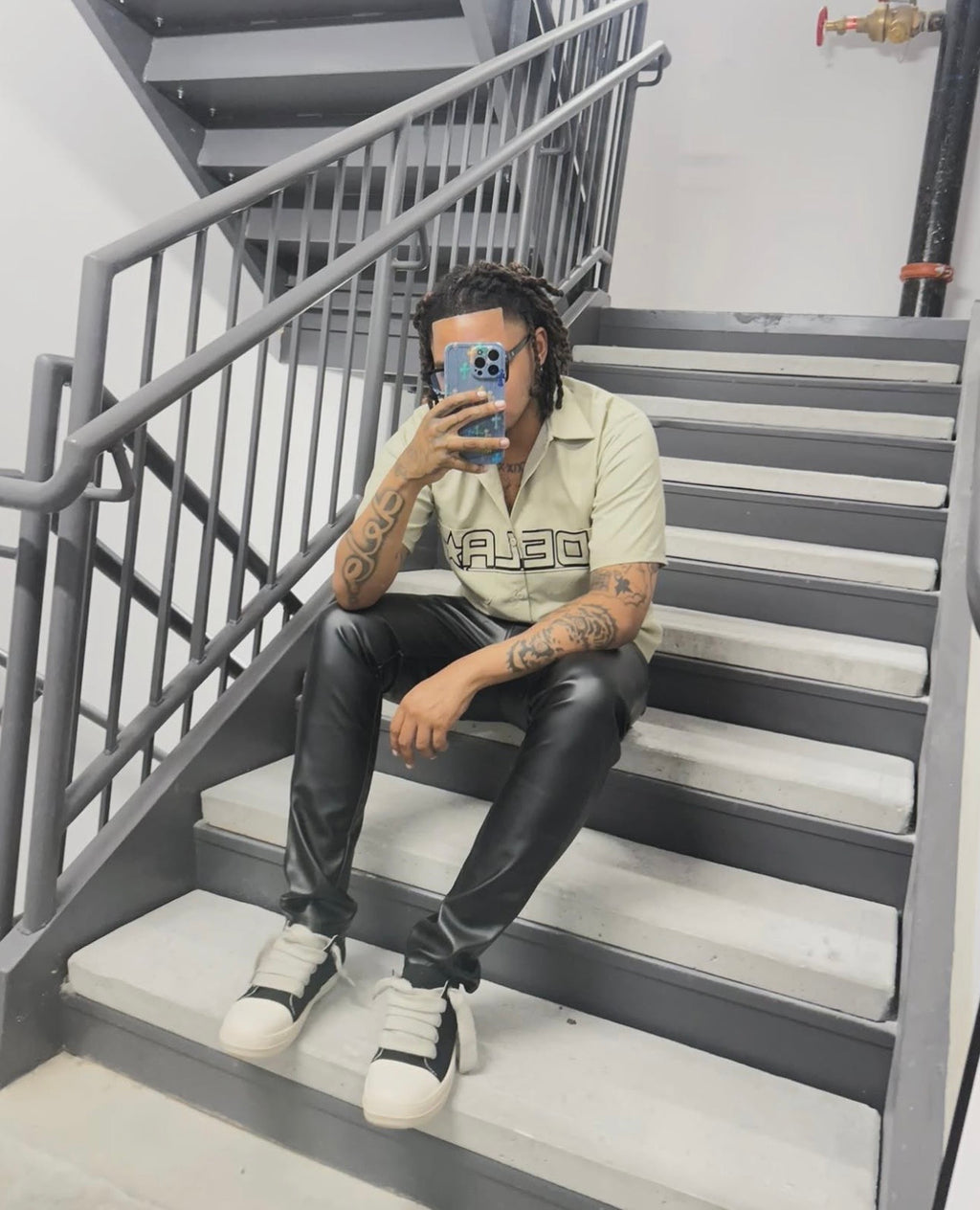 BLACK LEATHER PANTS