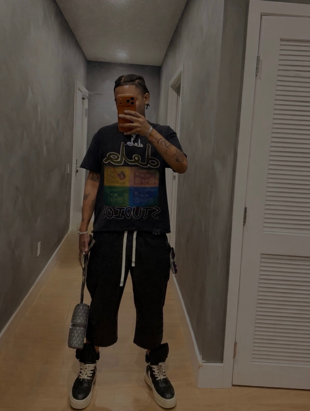 STUDIO TEE